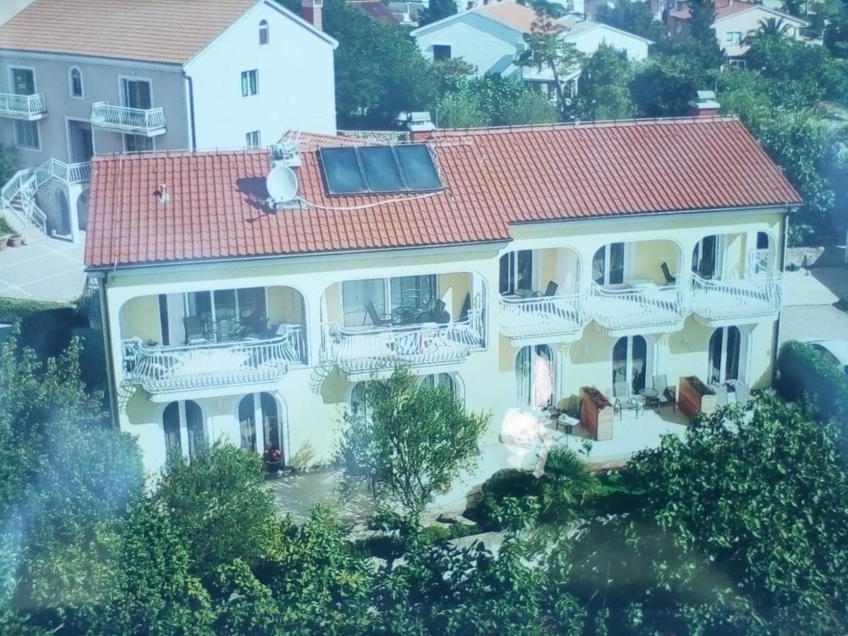 Ana Rooms Krk Town Extérieur photo