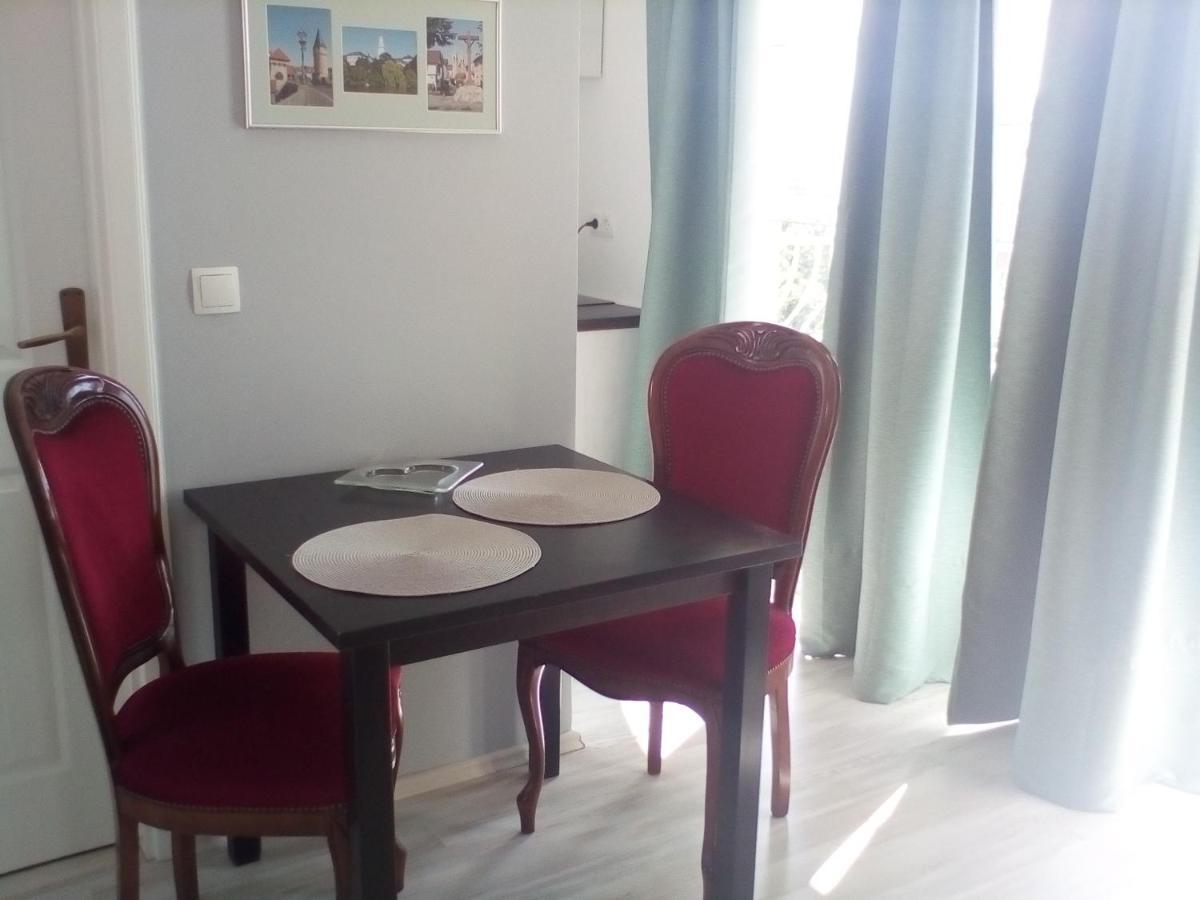 Ana Rooms Krk Town Extérieur photo