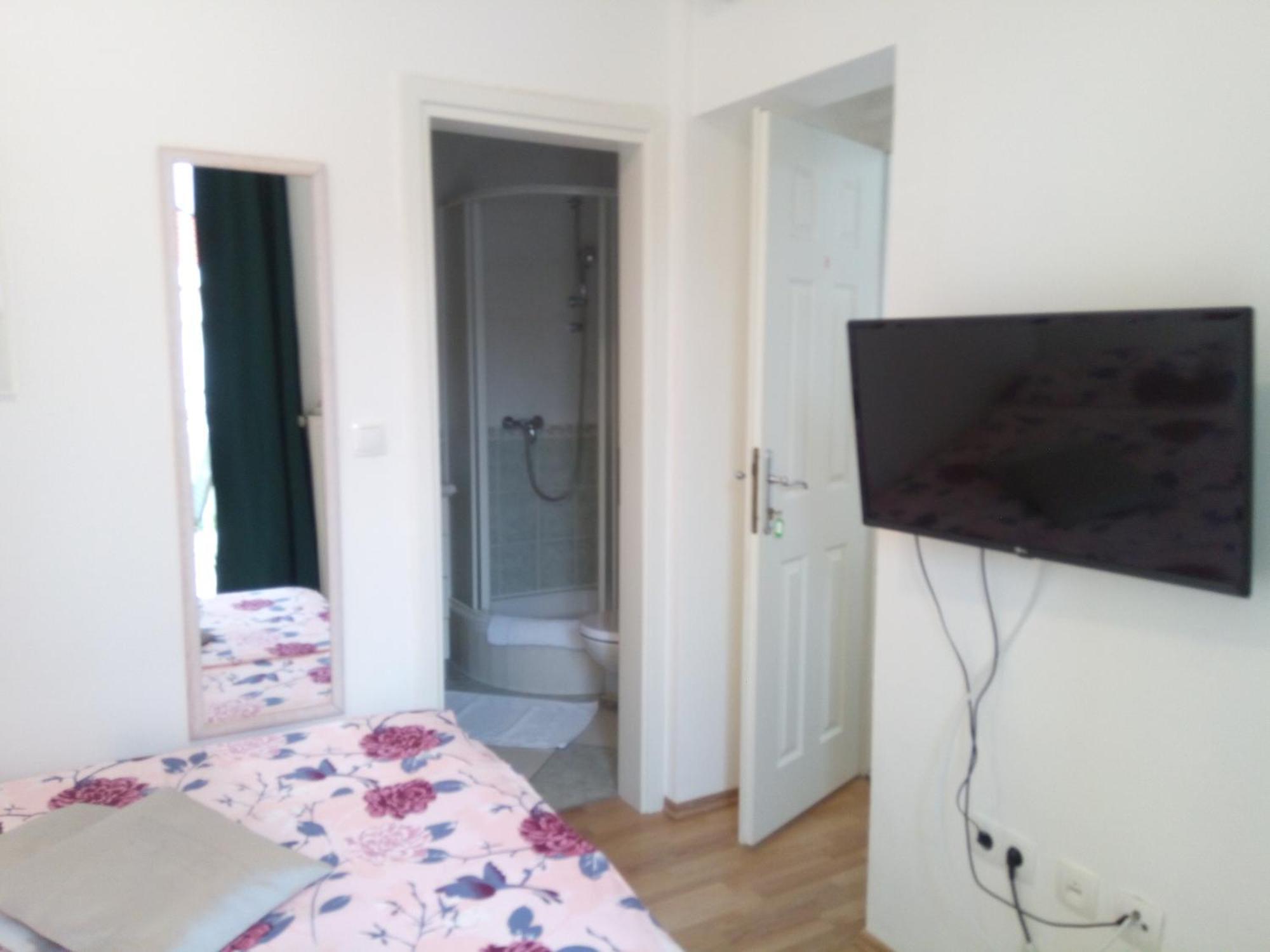 Ana Rooms Krk Town Chambre photo