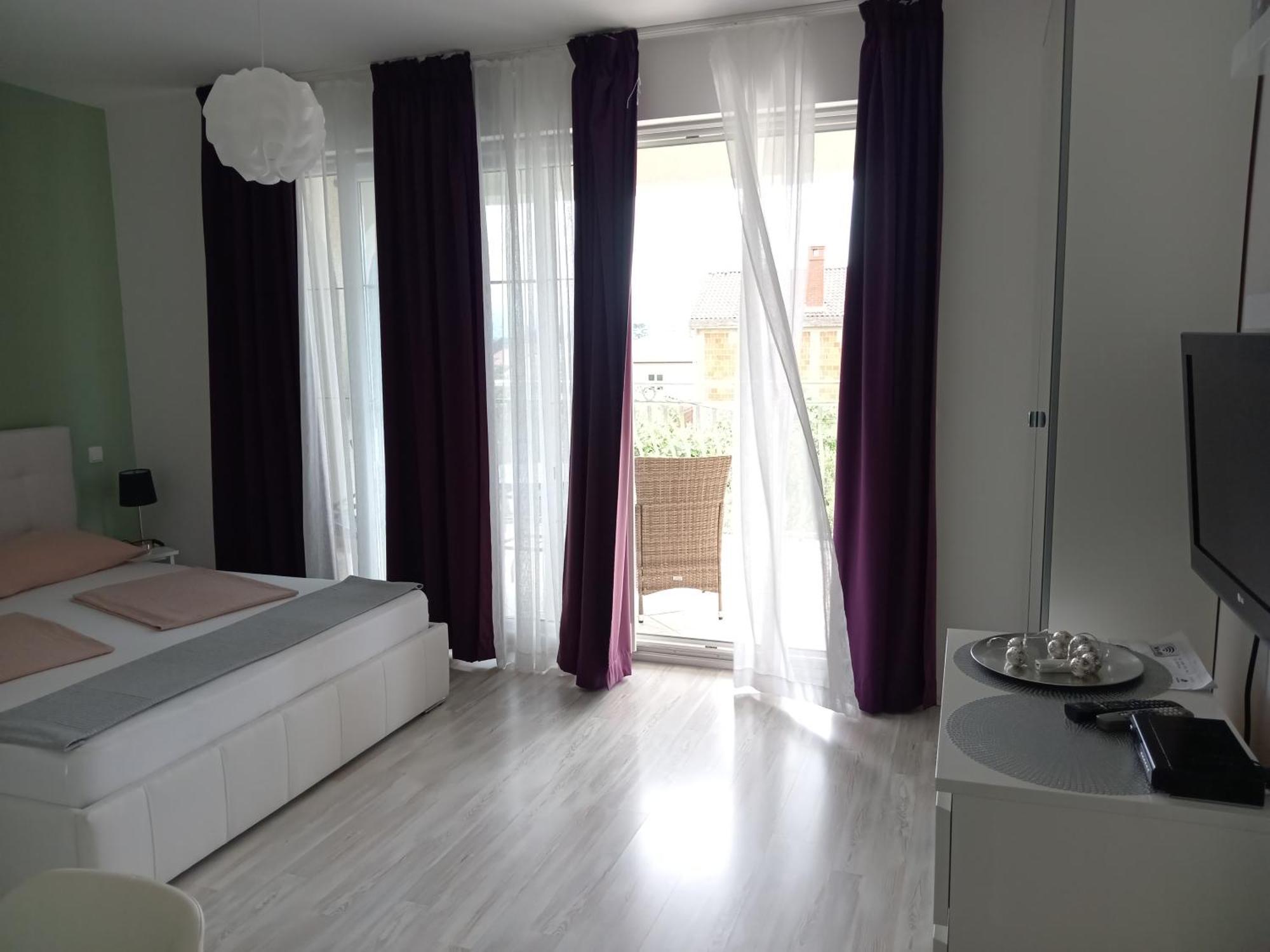 Ana Rooms Krk Town Extérieur photo