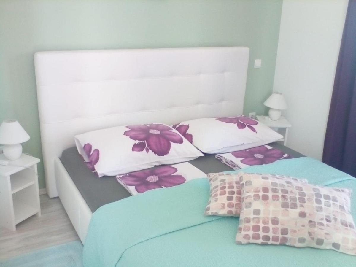 Ana Rooms Krk Town Extérieur photo